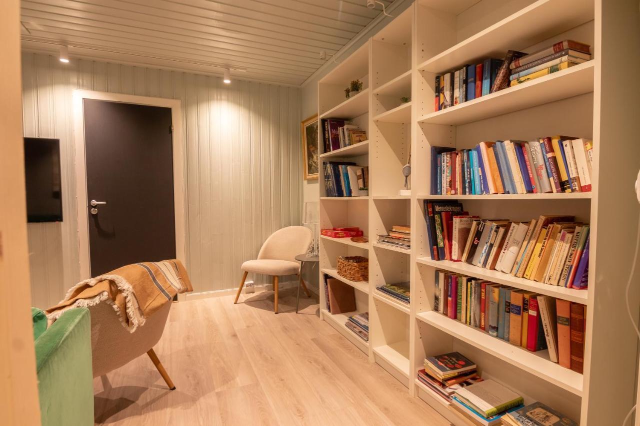 Urban And Stylish Apartment In City Centre Тромсьо Екстериор снимка